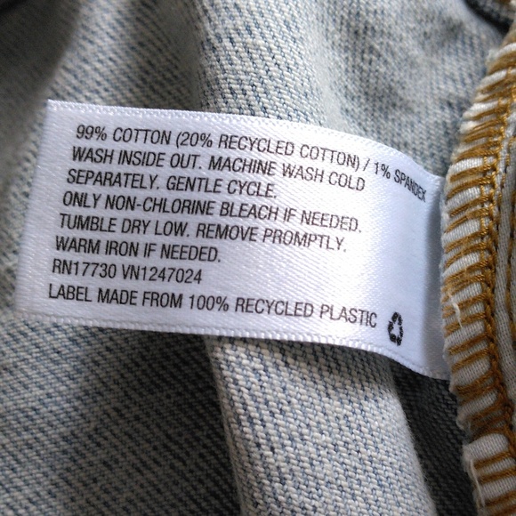 NWT Wild Fable Size 14 Super High Rise Curvy Distressed Button Fly Jean Shorts - Picture 12 of 15